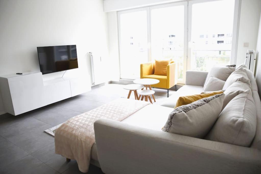 Charming Modern 2 Bedroom Apartment Alzingen Buitenkant foto